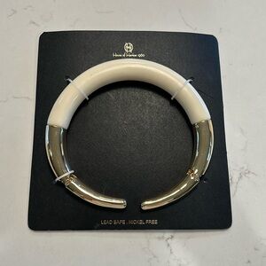 House of Harlow necklace